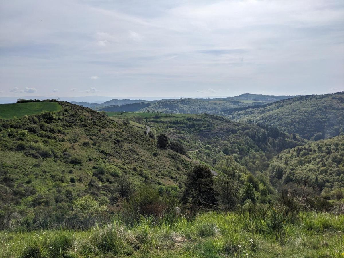 La Grange, Le Hameau Des Volcans - Deconnexion Face A La Vue Saint-Just-pres-Brioude Extérieur photo